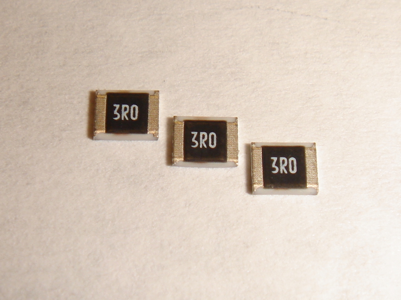 Ultra-High Power Pulse Withstanding Chip Resistors